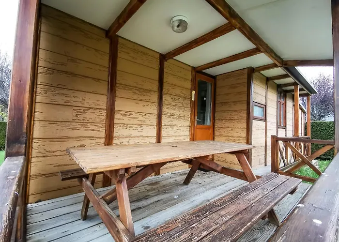 Prl Le Vedrignans Κάμπινγκ