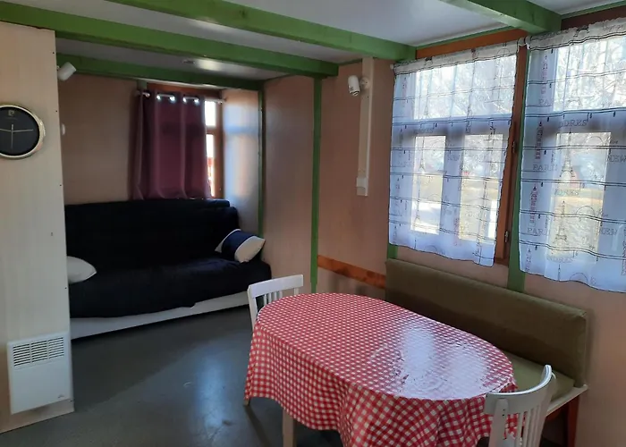 Κάμπινγκ Prl Le Vedrignans 4*