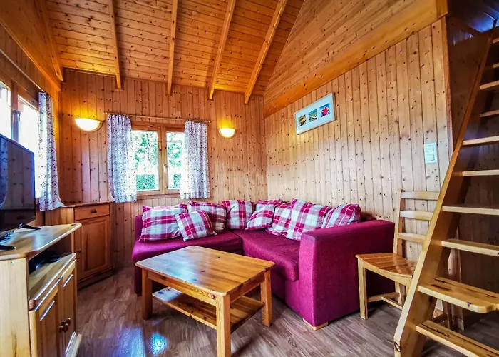 Prl Le Vedrignans Κάμπινγκ 4*